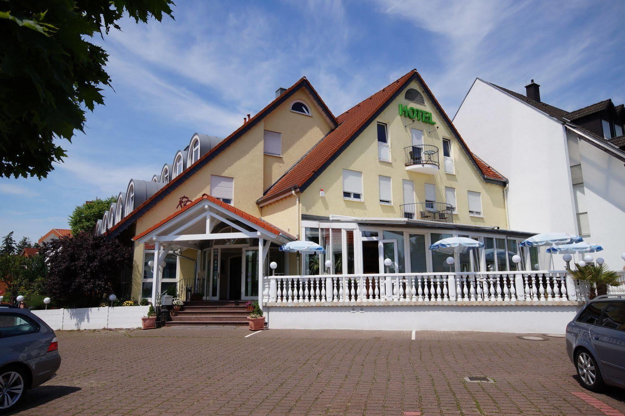 Hotel Bauschheimer Hof Rüsselsheim Zewnętrze zdjęcie